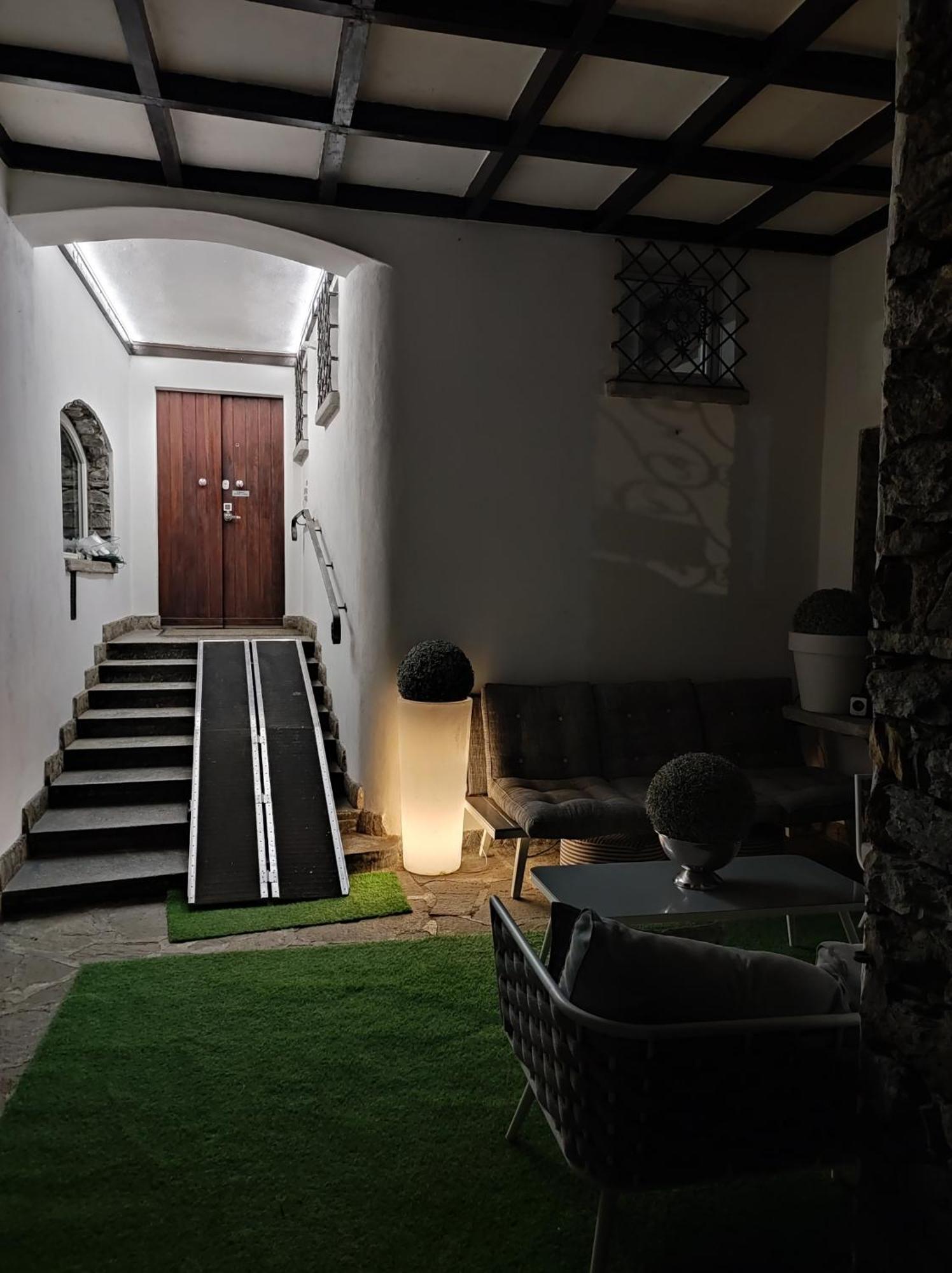 "La Selvetta" Bed And Breakfast Buguggiate Ngoại thất bức ảnh