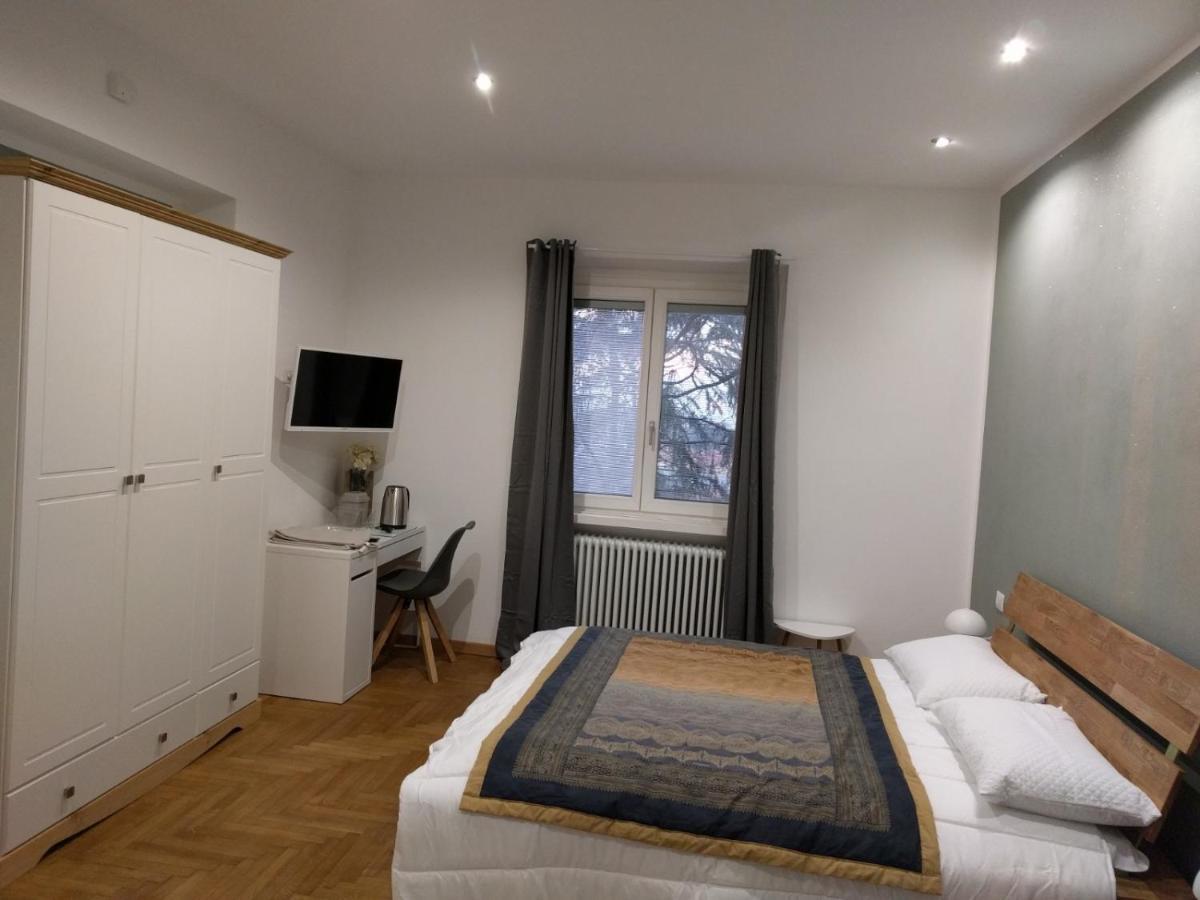 "La Selvetta" Bed And Breakfast Buguggiate Ngoại thất bức ảnh
